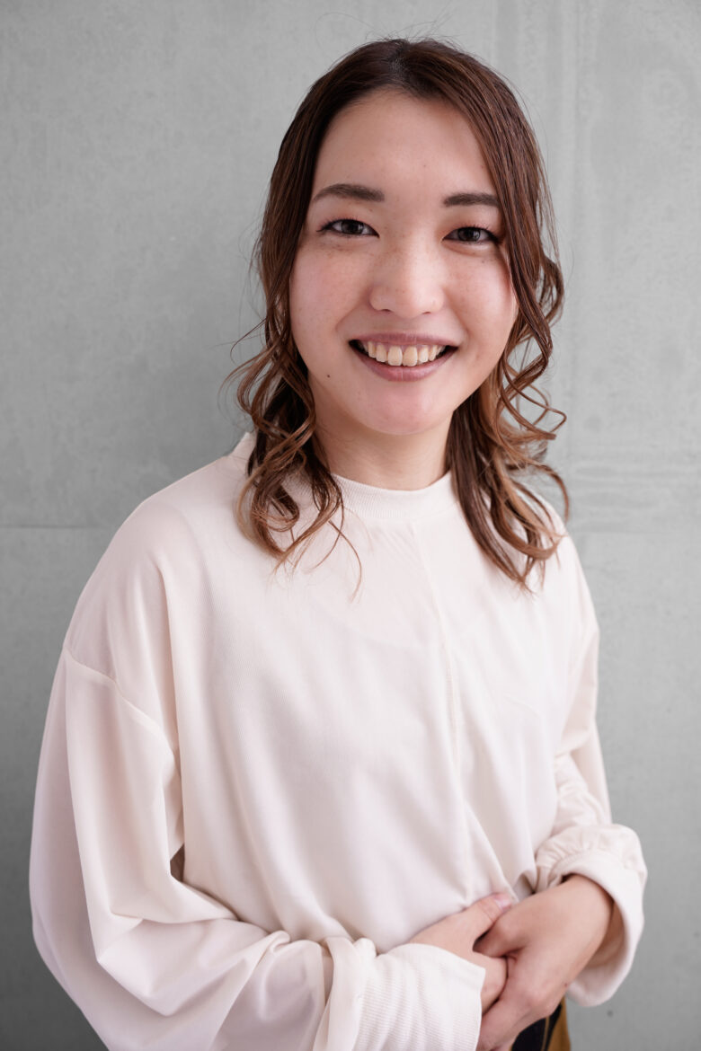 西原 真由子(ニシハラ マユコ)