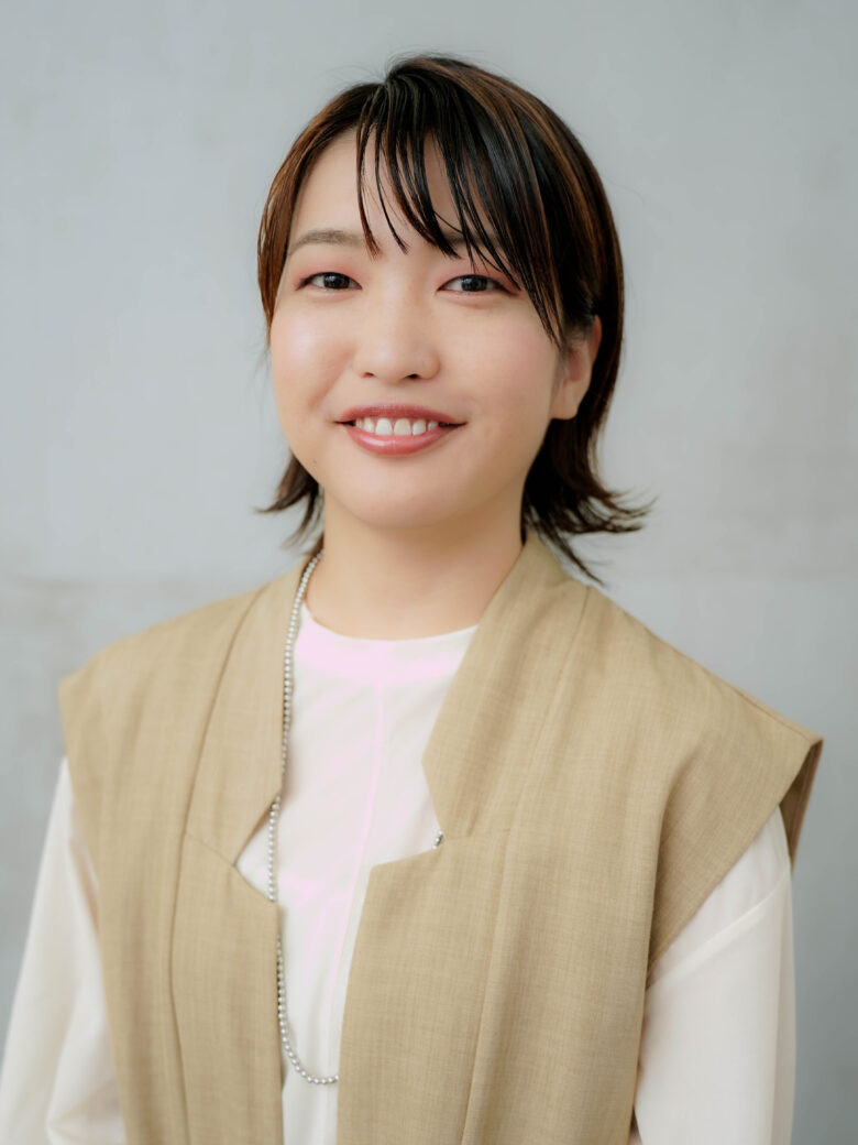 西原 真由子(ニシハラ マユコ)